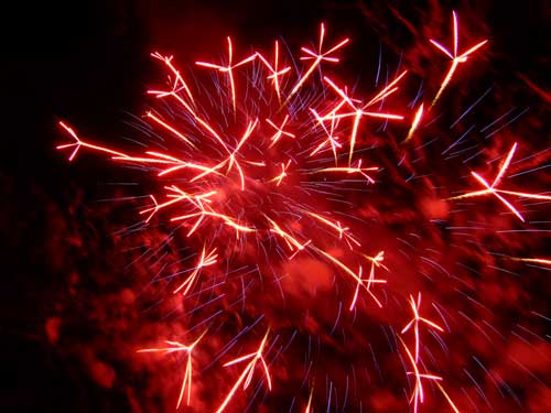 Fuochi d'artificio rossi